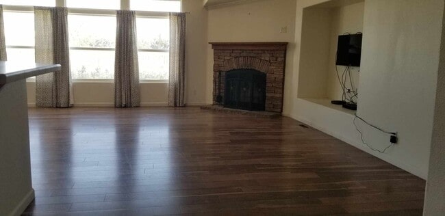 Photo - 18011 Brimhall Rd