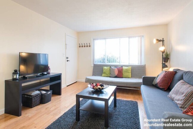 Photo - 21 Oxford Cir Unit 1