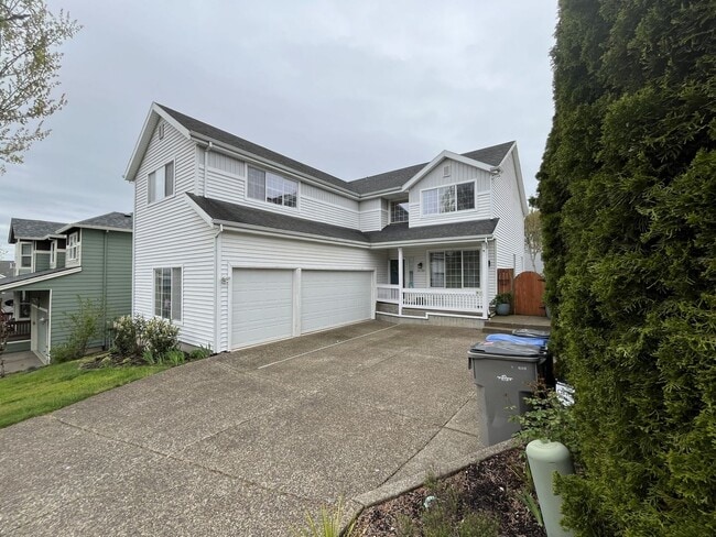 Photo - Elegant 5BR + Bonus Room Home with Bay Windows, Entertainment Room & Oversized Primary Retreat