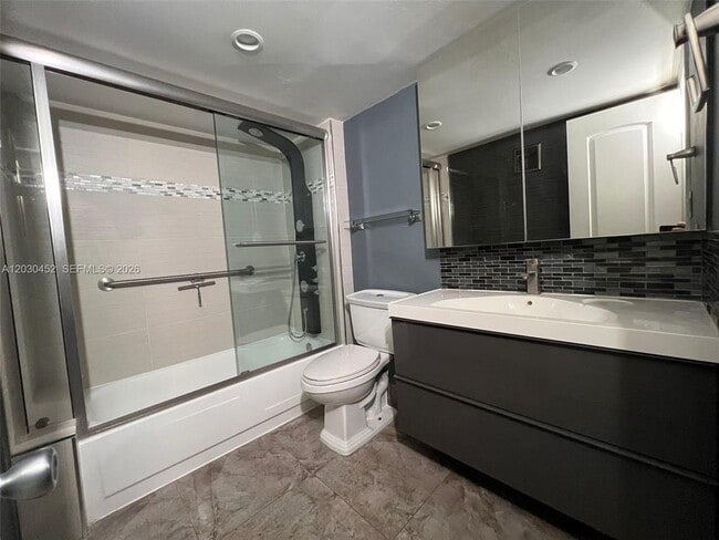 Photo - 136 NE 19th Ct Unit 105F