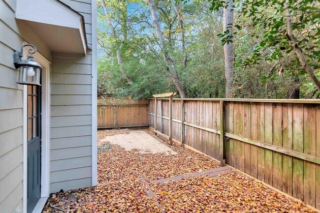 Photo - 30 N Walden Elms Cir