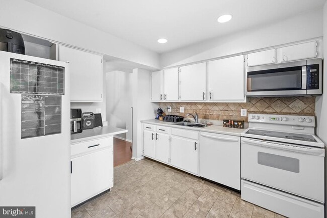Photo - 1250 Birchcrest Ct