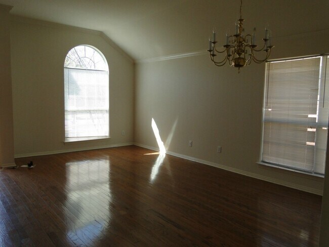 Photo - A great house in great condition at great ...