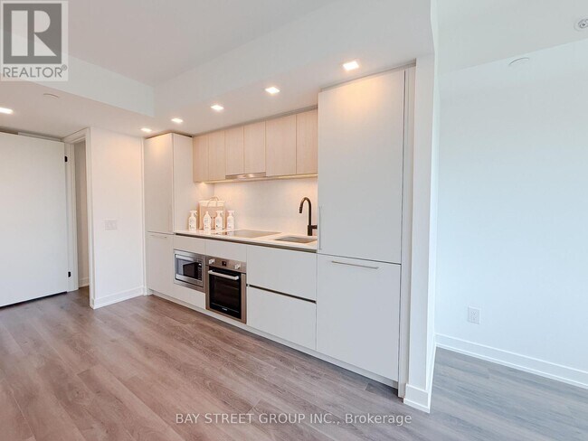 Photo - 609 Sherbourne St Unit 1409