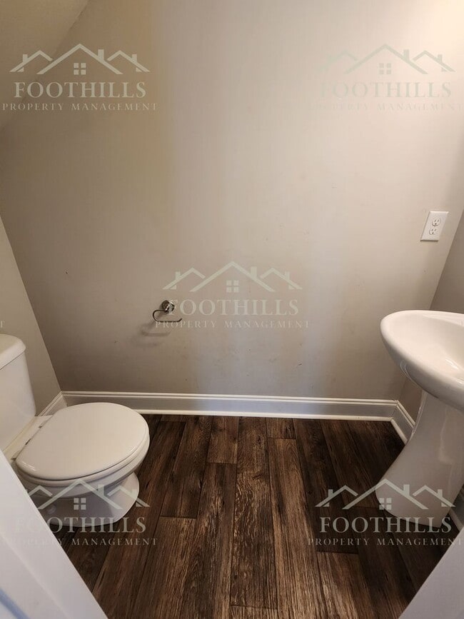 Photo - 102 David St Unit A