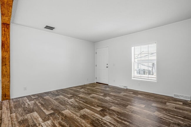 Photo - Sheridan Duplex Unit (no garage) Unit 1