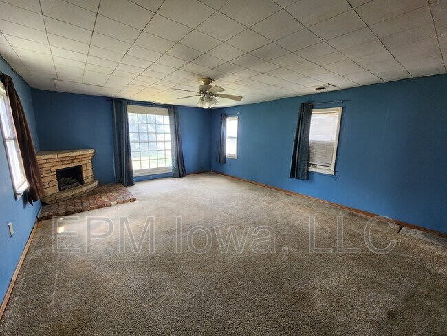 Photo - 816 5th Ave NE
