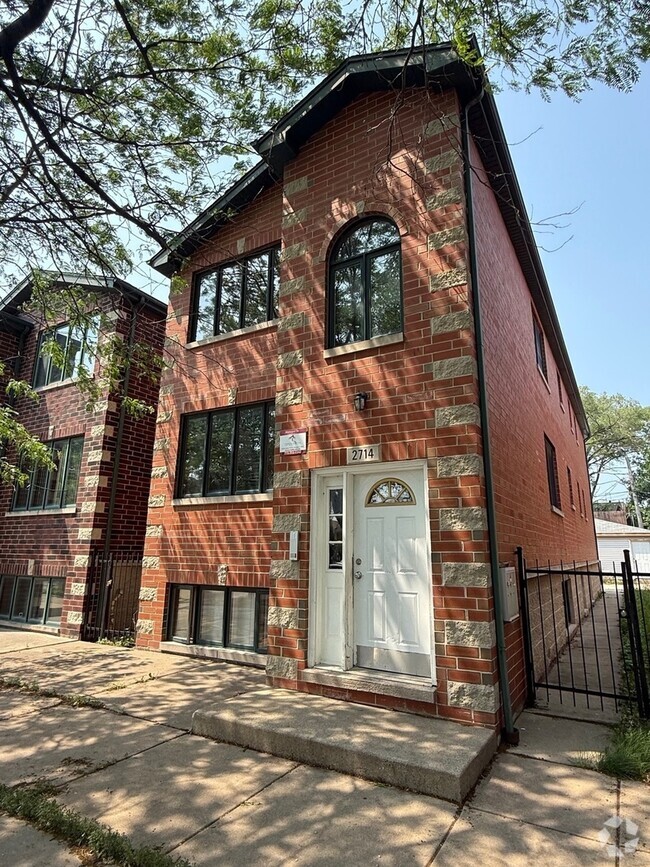Building Photo - 2714 W 37th Pl Rental