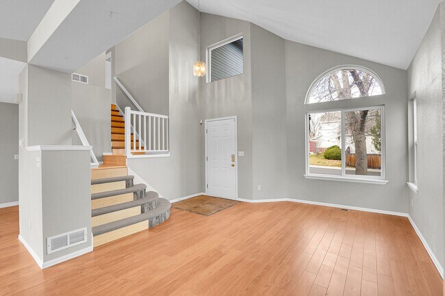 Photo - 5 bedroom, 3 1/2 bath home with attached 2 car garage