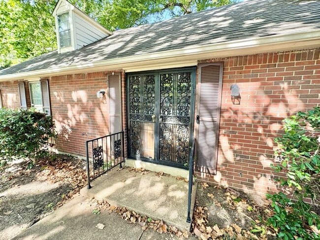 Photo - 4936 Leven Rd