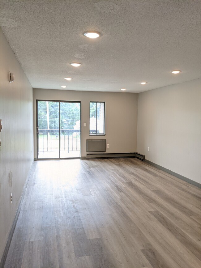 Robin Hill Apartments For Rent in Wallingford, CT