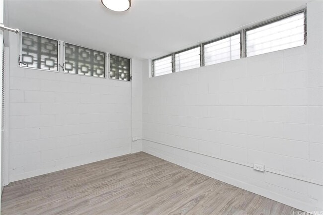 Photo - 152 S School St Unit A