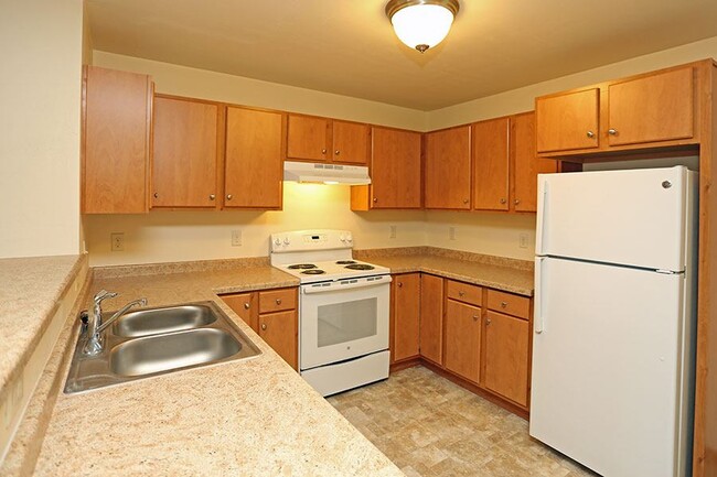Building Photo - Prairie Lake Estates Rental