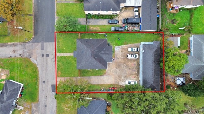 Building Photo - 116 Marian Ave Unit 4