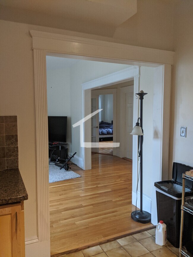 Photo - 66 Marshal St Unit 6