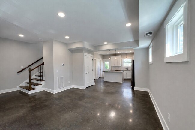 Photo - 101 Portland Blvd