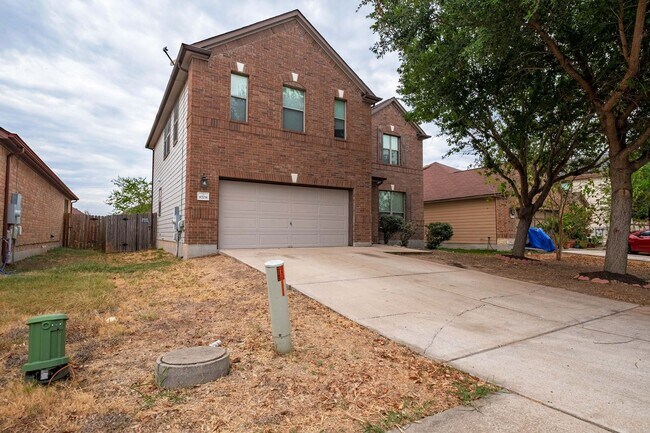 Photo - Spacious 3 Bedroom, 2.5 Bath Home in South...