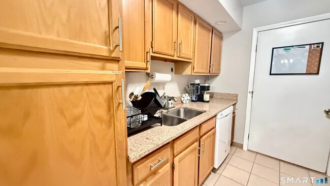 Photo - 16 Maple St Unit 3