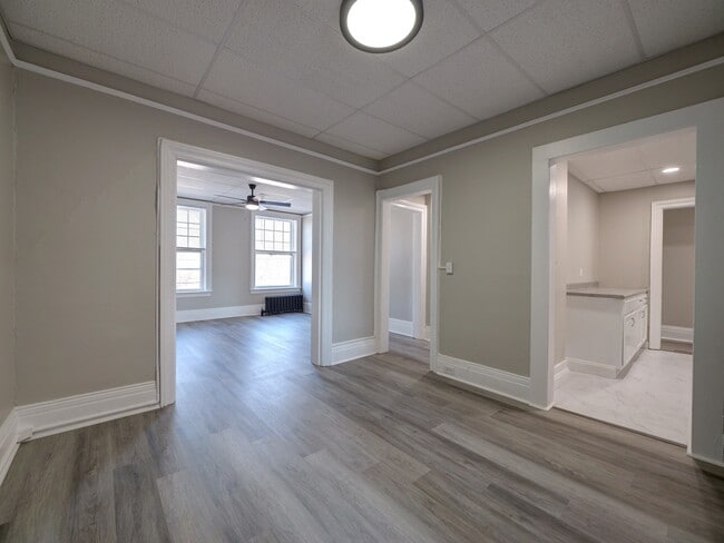 Photo - Willett Apartments
