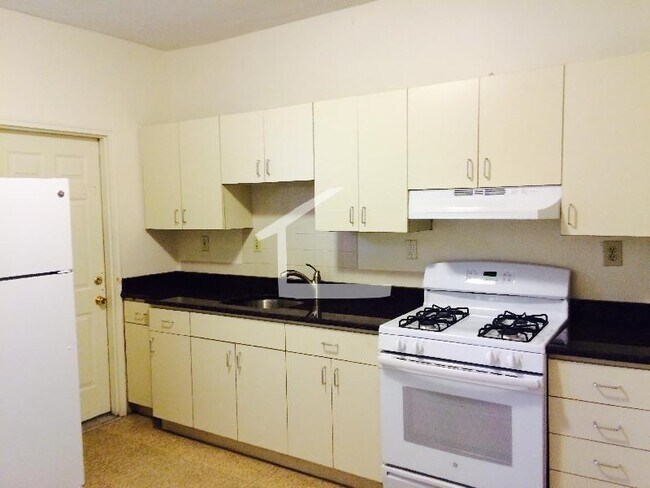 Photo - 53 Brackett St