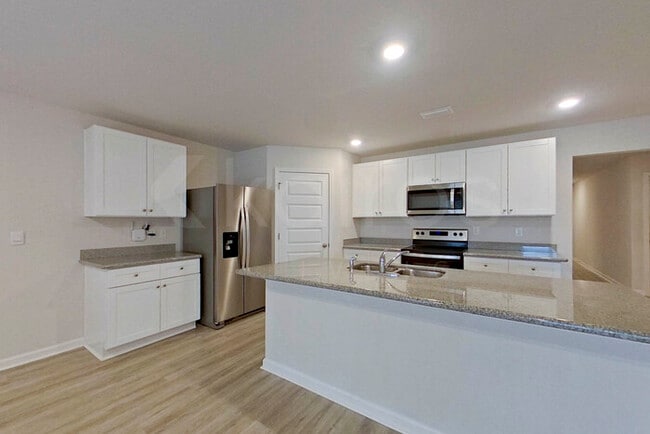 401 Monarch Ln
