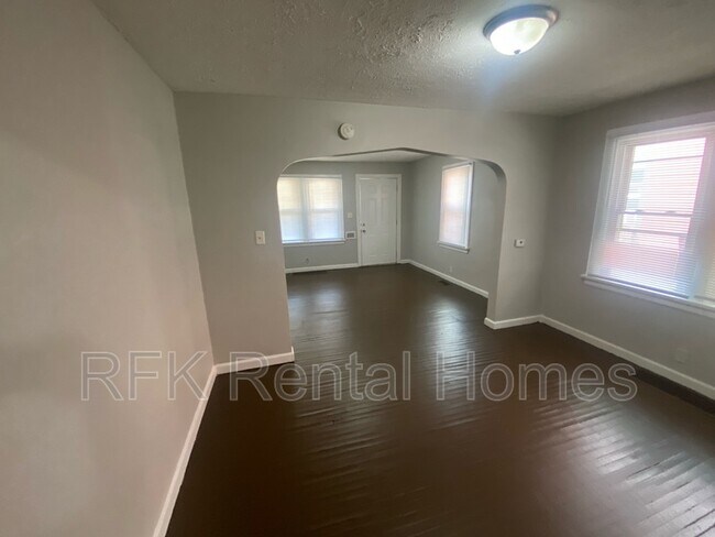 Photo - 523 N Temple Ave