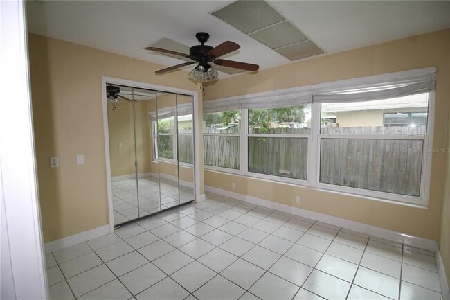 Photo - 3952 Suburban Ln