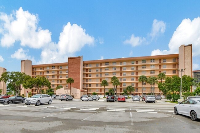 Photo - 14527 Bonaire Dr Unit 609