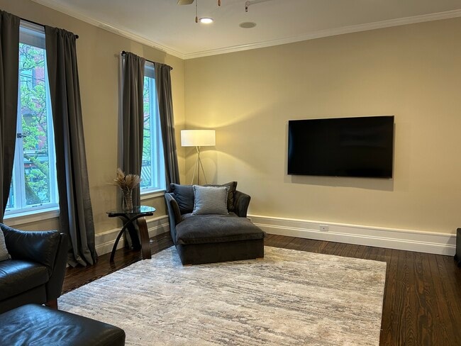 Photo - 22 E Market St Unit 201