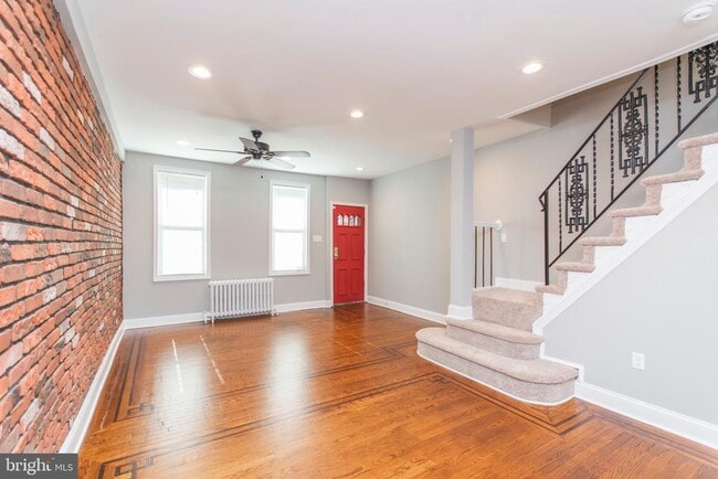 Photo - 3138 Tilton St