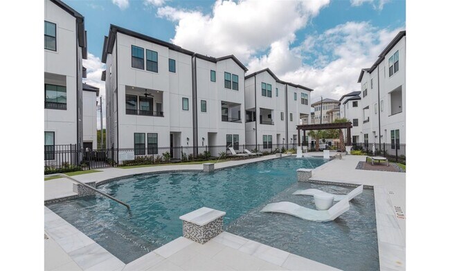 Photo - 2802 Grand Fountains Dr