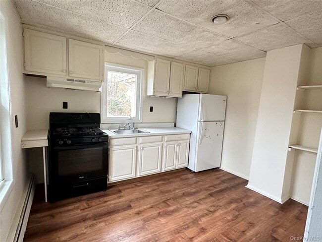 Photo - 61 Nassau Ave Unit 2nd Fl