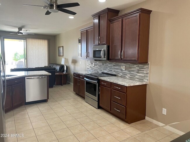 Photo - 17701 W Cedarwood Ln