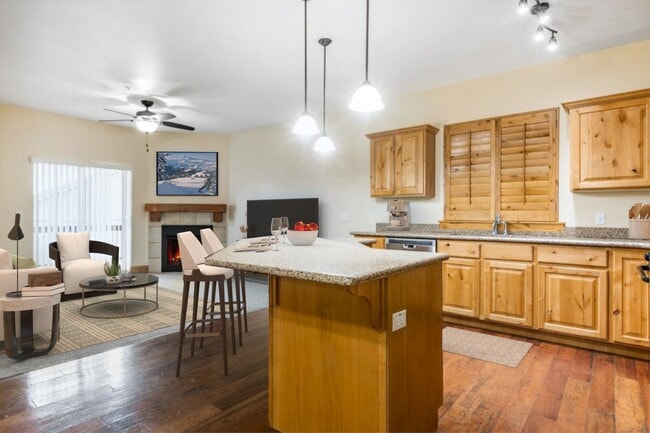 Photo - 5519 Lillehammer Ln Unidad 1213