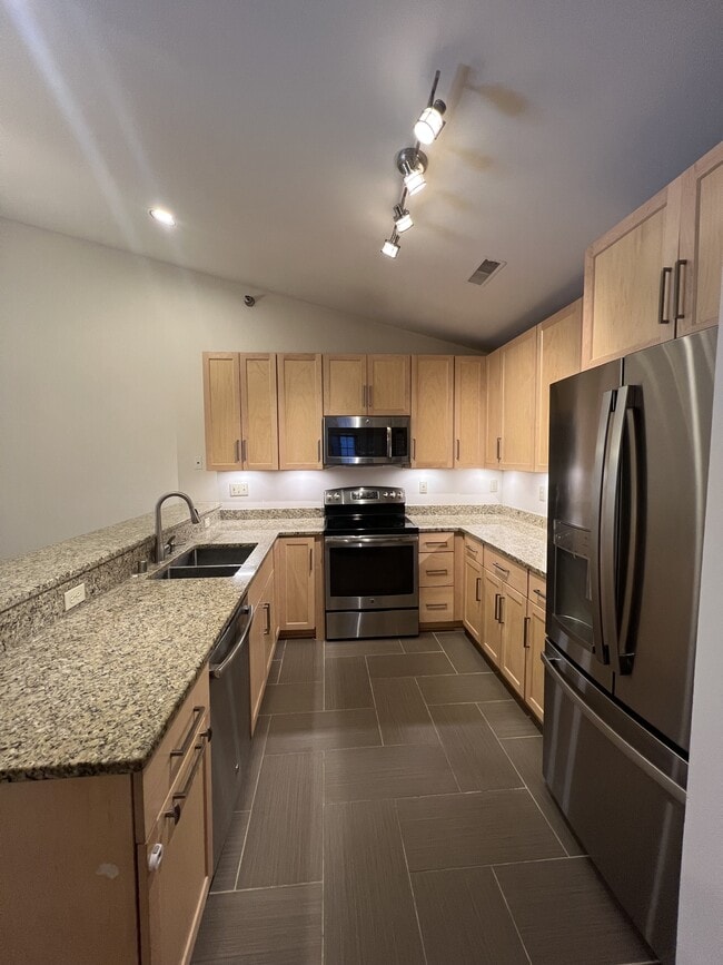 Photo - 18275 Brookfield Lake Dr