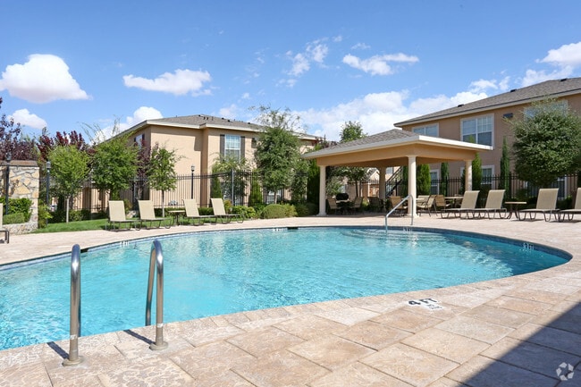Pool - The Cottages at Edgemere