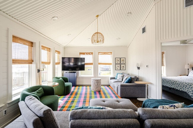 Photo - 907 S Cove Dr Unit ID1223255P