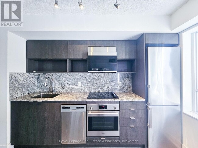 Photo - 9 Mabelle Ave Unit 525