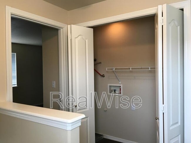 Photo - 2621 NW Cedar Ave