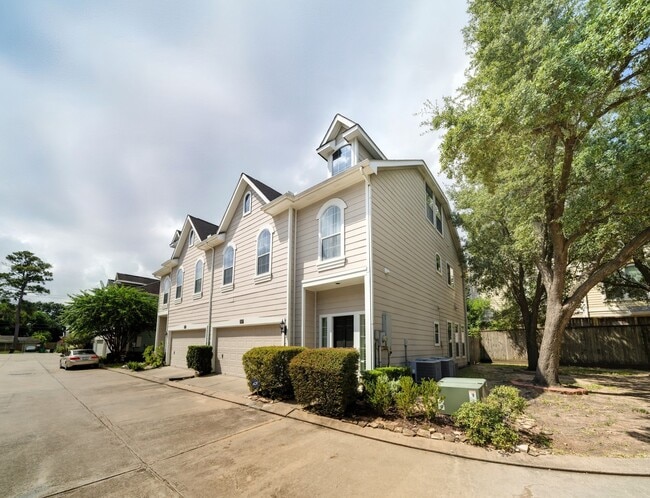 Building Photo - 2623 Shady Acres Ct Rental