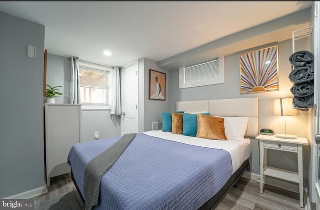 Photo - 325 57th St NE Unit #2-1