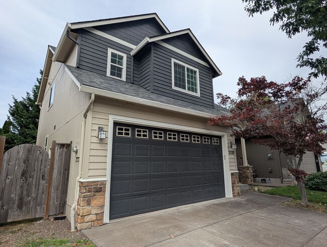 5521 King Arthur Ct