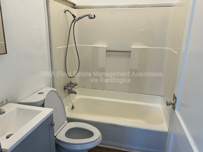 Photo - 821 Williams St