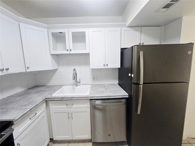 Photo - 800 West Ave Unit 240