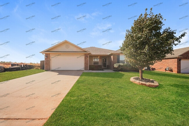 Building Photo - 2713 Crystal Pine Dr