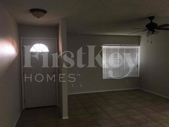 Photo - 5520 W Golden Ln