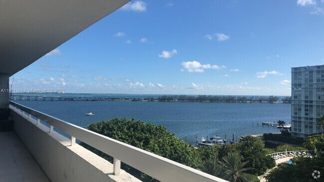 Building Photo - 1627 Brickell Ave Unit 1204 Rental