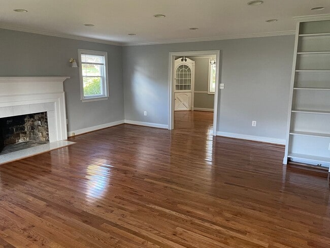 Photo - Cheerful 3 Bedroom 2 Bathroom With Office ...