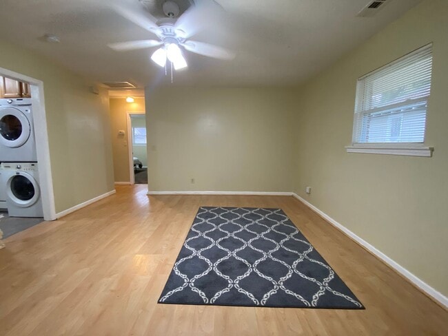 Photo - 303 Branham Ave SW