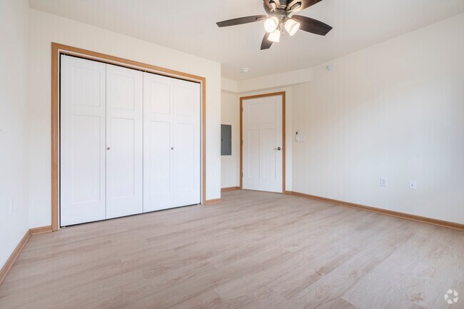 2BR, 1BA - 900SF - Bedroom - PDC Cottages Apartments